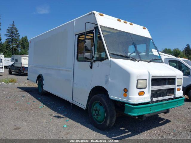  Salvage Freightliner Chassis