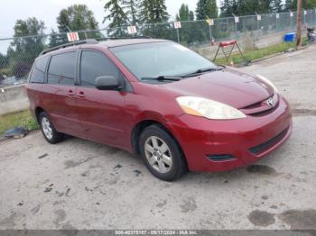  Salvage Toyota Sienna