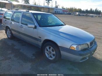  Salvage Volvo V70