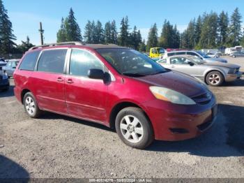  Salvage Toyota Sienna