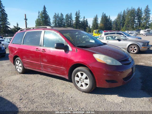  Salvage Toyota Sienna