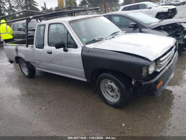  Salvage Toyota Pickup