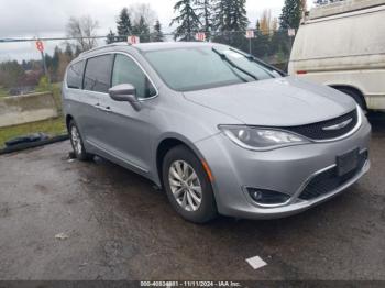  Salvage Chrysler Pacifica