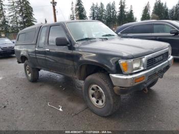  Salvage Toyota Pickup