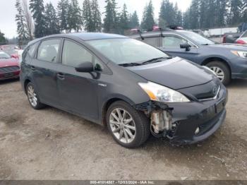  Salvage Toyota Prius v