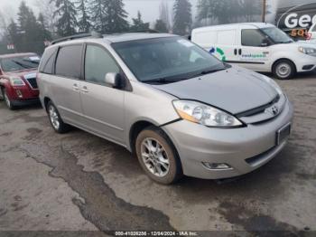  Salvage Toyota Sienna