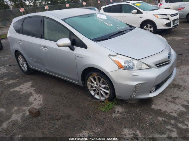  Salvage Toyota Prius v