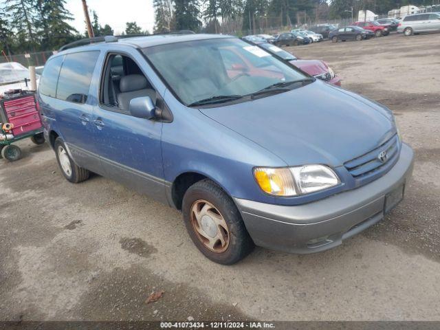  Salvage Toyota Sienna