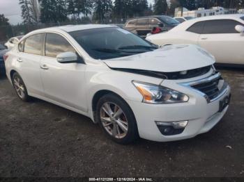  Salvage Nissan Altima