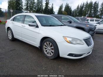  Salvage Chrysler 200