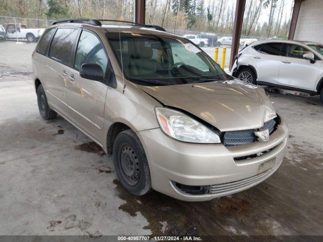  Salvage Toyota Sienna