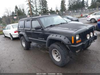  Salvage Jeep Cherokee