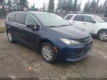  Salvage Chrysler Voyager