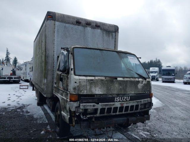  Salvage Isuzu Npr