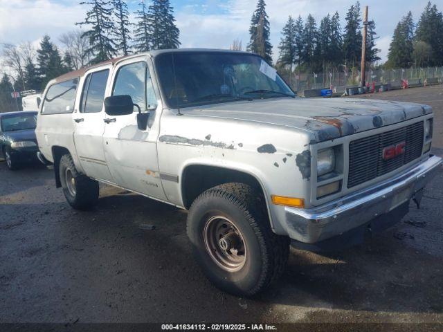  Salvage GMC Suburban