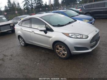  Salvage Ford Fiesta