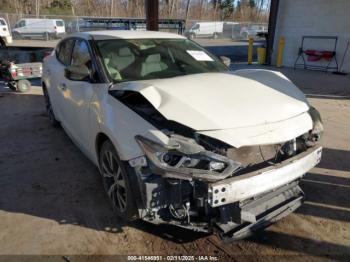  Salvage Nissan Maxima