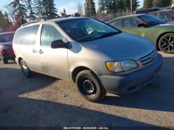  Salvage Toyota Sienna