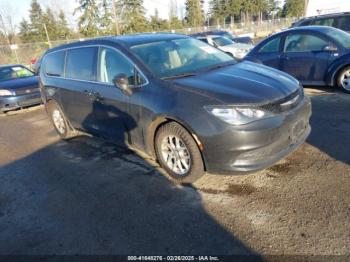  Salvage Chrysler Voyager