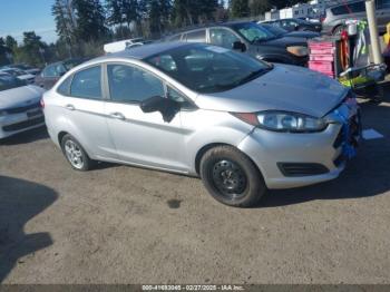  Salvage Ford Fiesta