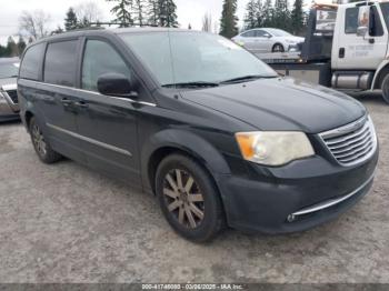  Salvage Chrysler Town & Country