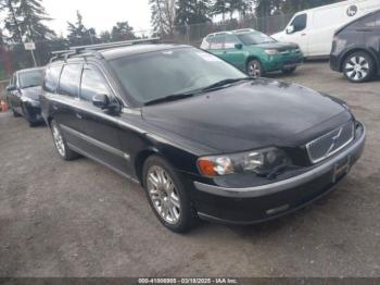  Salvage Volvo V70