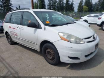  Salvage Toyota Sienna