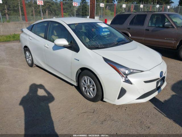  Salvage Toyota Prius