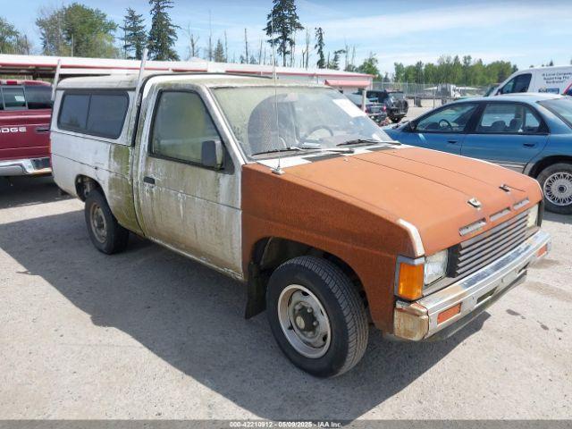  Salvage Nissan D21