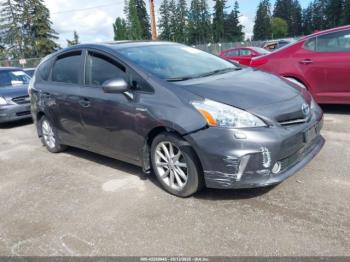  Salvage Toyota Prius v