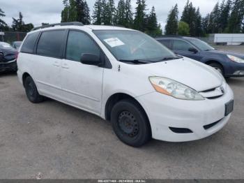 Salvage Toyota Sienna