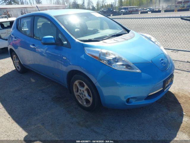  Salvage Nissan LEAF