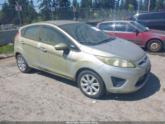  Salvage Ford Fiesta