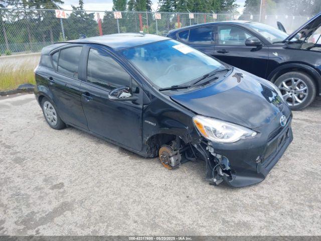  Salvage Toyota Prius c