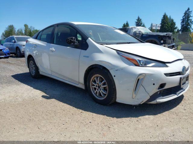  Salvage Toyota Prius