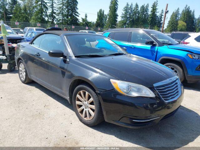  Salvage Chrysler 200