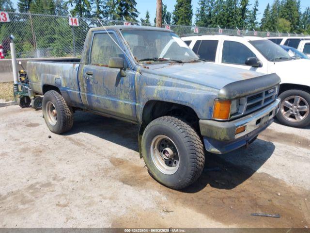  Salvage Toyota Pickup