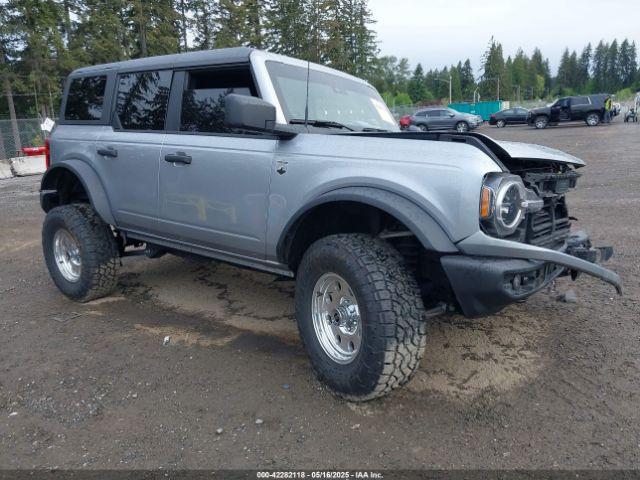  Salvage Ford Bronco