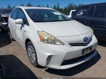  Salvage Toyota Prius v