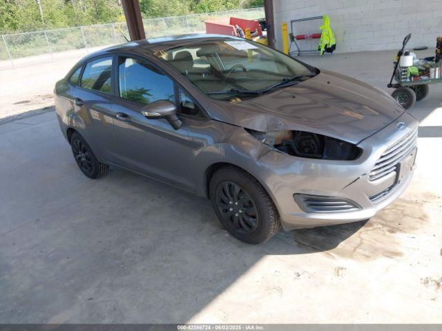  Salvage Ford Fiesta