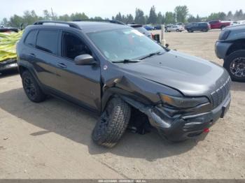  Salvage Jeep Cherokee