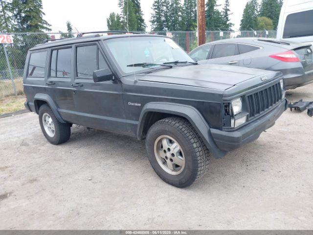  Salvage Jeep Cherokee