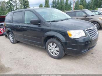  Salvage Chrysler Town & Country