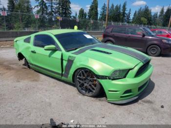  Salvage Ford Mustang