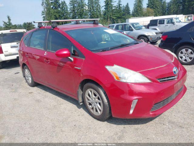  Salvage Toyota Prius v