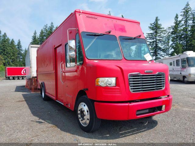  Salvage Freightliner Chassis