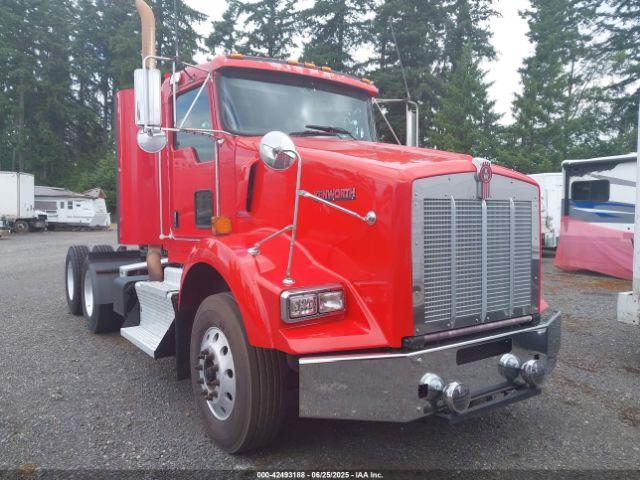  Salvage Kenworth Construction