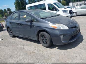  Salvage Toyota Prius