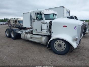  Salvage Peterbilt 379