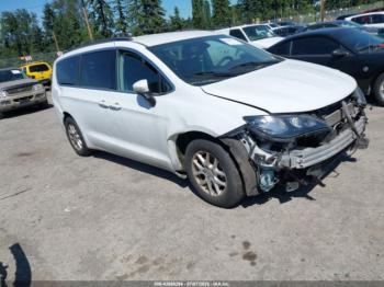  Salvage Chrysler Voyager